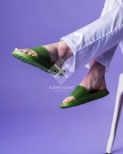 Взуття медичне жіноче шльопанці Coqui Tora оливковий